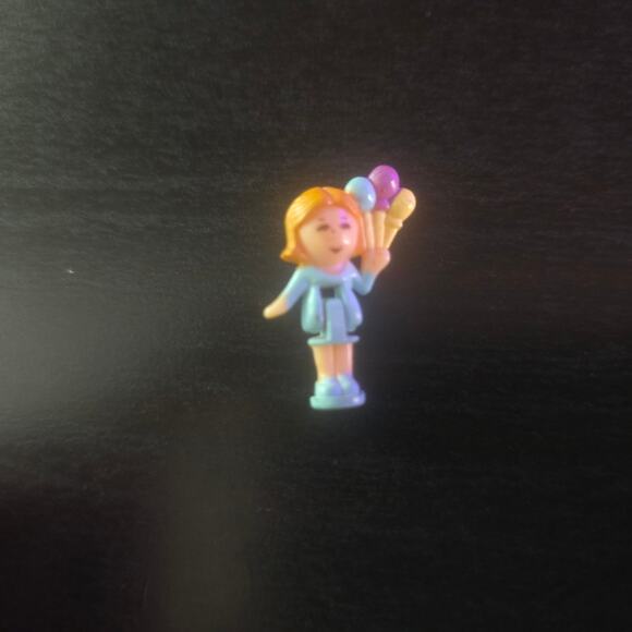 Vintage Polly Pocket Bluebird 1993 Light Up Bay Window Replacement Doll - Picture 2 of 3